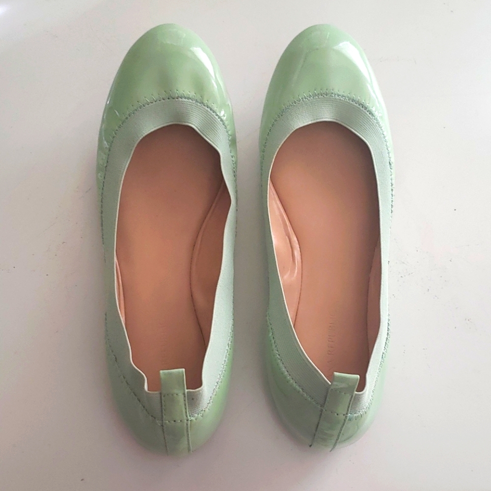 Banana Republic flats